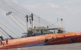 Vụ chìm tàu ở Soài Rạp: Tìm thấy hai thi thể thuyền viên