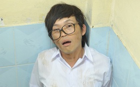 Hoài Linh mắc kẹt trong nhà vệ sinh vì "Đại náo học đường"