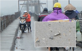 Khốn khổ vì đinh, ốc vít xuất hiện trên cây cầu trăm năm tuổi ở Hà Nội