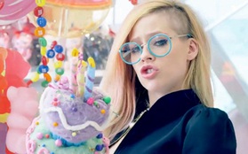 Avril Lavigne tung MV về... mèo Hello Kitty