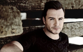 Shane Filan (Westlife) gửi lời chào fan bằng tiếng Việt