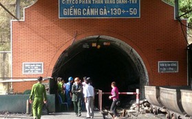 Quảng Ninh: Đứt tời, 7 thợ lò bị rơi hàng chục mét xuống giếng than