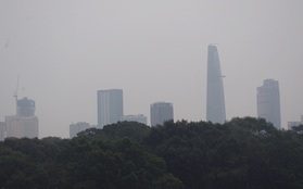 Toàn Sài Gòn mờ ảo dưới sương mù lúc 3h chiều