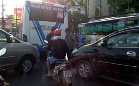 Ghi hình phạt nguội xe buýt chạy ẩu ở Sài Gòn
