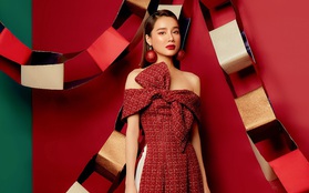 Váy đỏ, áo choàng xinh nhưng hơi quen thuộc, năm nay hội con gái đang mê mệt mẫu áo dài Noel vải tweed này cơ!