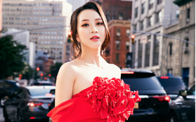 Á hậu - MC Thư Đình tham dự show SIXDO tại New York Fashion Week 2024 và lên bìa tạp chí Mỹ