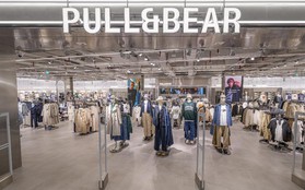 Cận cảnh flagship store của Pull&Bear tại Lotte Mall Tây Hồ