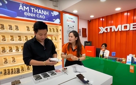 Vừa “tậu" xe tiền tỷ, Khoa Pug tiếp tục chi mạnh để sở hữu iPhone 15 đủ màu