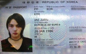 Loạt ảnh hộ chiếu mặt mộc "tố" nhan sắc thật của các sao Hàn