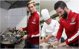 Torres cùng đồng đội trổ tài nấu món Trung Quốc mừng Tết
