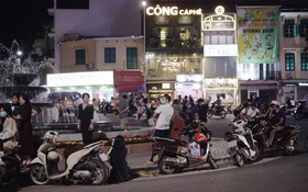 Thời tiết Hà Nội 20/10 đẹp như một cơn mơ nhưng hàng quán nhiều nơi vẫn vắng tanh vì dân tình bận đổ ra đường... hóng gió