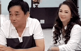 NÓNG: Đại gia Huỳnh Uy Dũng lần đầu nói về tin đồn rao bán Đại Nam - "sang tên đổi chủ", vợ ngồi có hành động gây chú ý