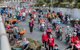 TP.HCM: 2 mẹ con bán trái cây ở cổng Công ty PouYuen dương tính với SARS-CoV-2