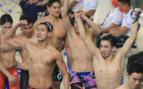 4 hot boy Việt Nam hạ đẹp Singapore, phá kỷ lục SEA Games, mang về HCV lịch sử ở nội dung 4x200 mét tự do
