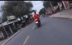 Hình sự truy đuổi nghi can cướp giật như phim hành động ở TPHCM