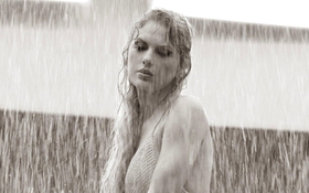 Chê album mới của Taylor Swift, sợ bị fan cuồng dọa giết