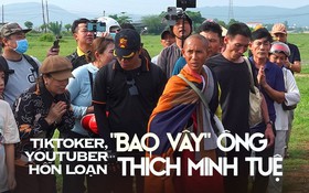 Tận mắt thấy ông Thích Minh Tuệ bị "bao vây" bởi đám đông YouTuber, TikToker ở Quảng Bình, gây hỗn loạn, tắc nghẽn giao thông