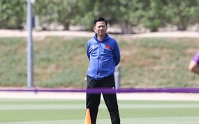 HLV Hoàng Anh Tuấn: 'U23 Việt Nam trẻ nhất giải, mỗi trận đều là bài học lớn'
