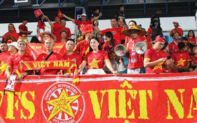 Vé "chợ đen" trận chung kết SEA Games Việt Nam vs Thái Lan tăng chóng mặt, cẩn thận kẻo bị lừa