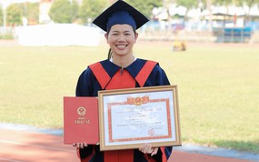 Ánh Viên cực xinh ngày nhận bằng Thạc sĩ, netizen không ngớt lời khen: "Bơi lội chị đỉnh chóp, nay càng ít ai sánh bằng!"