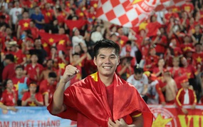 Giành HCV SEA Games, gia đình "lá chắn thép" U22 Việt Nam làm 70 mâm cỗ mời cả làng