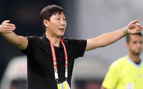 Vì sao HLV Kim Sang-sik thành công ở Việt Nam?