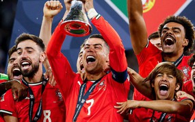 Ronaldo mang CV "đồ sộ" với 5 Quả Bóng Vàng, vô địch Euro cùng loạt thành tích để xin giảm án
