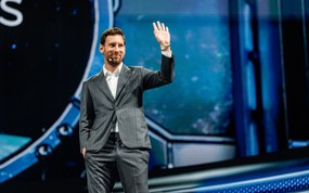 Messi thâu tóm đội bóng Tây Ban Nha, tham vọng ông bầu đối đầu trực tiếp với Ronaldo