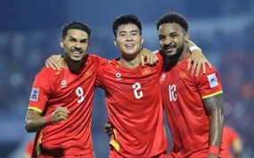 Vì sao đội tuyển Việt Nam thắng tưng bừng 2 trận nhưng vẫn bị tụt hạng trên BXH FIFA?