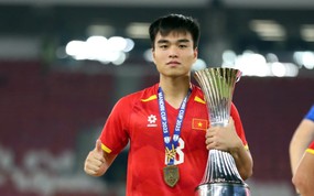 Công Phương chấn thương