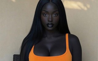 Sự thật sốc đến không muốn tin về "cô gái xinh đẹp nhất thế giới" trên TikTok