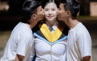 Rất gây tranh cãi: Cô gái công khai yêu hai anh em sinh đôi cùng lúc, gia đình đôi bên đều đồng ý