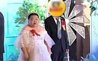 Chú rể 23 cưới vợ 43 tuổi, biểu cảm trong đám cưới gây bất ngờ