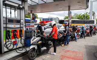 Chỉ còn xăng đủ cho 53 ngày, nước Đông Nam Á tuyên bố tình trạng khẩn cấp quốc gia