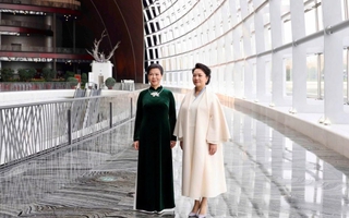 Công trình Phu nhân Ngô Phương Ly vừa thăm: Bao quanh bởi hồ nhân tạo, có lối vào qua hành lang ngầm