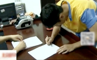 Rúng động xứ Trung vụ 2 nam ca sĩ bị bắt vì ma túy: Chủ động khai báo 120 bạn nghiện là nghệ sĩ, 2 người đẹp showbiz liên quan