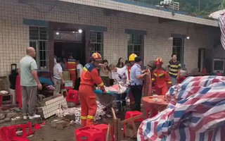Tiệc mừng con đỗ đại học bỗng biến thành thảm kịch: Bức tường bất ngờ đổ sập, 5 người thiệt mạng, 17 người bị thương