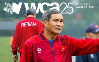 HLV 75 tuổi Mai Đức Chung của đội tuyển nữ Việt Nam: “Thắng thì các con nhận, thua thì bác chịu”