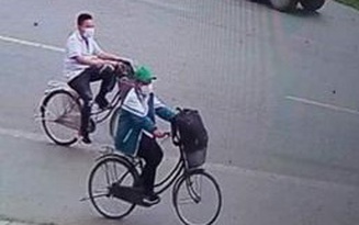 2 học sinh lớp 5 đạp xe 140km &quot;trốn&quot; nhà từ Thái Bình vào Thanh Hoá và câu chuyện xúc động phía sau