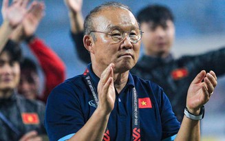 HLV Park Hang-seo tái xuất đúng dịp ông Troussier gặp &apos;cú vấp&apos; với U23 Việt Nam