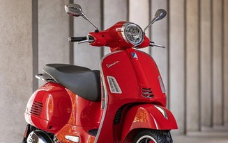 Xe Vespa mạnh nhất lịch sử ra mắt, nhiều màu sắc ấn tượng, giá lên đến 200 triệu đồng