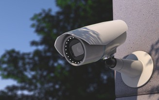 Nhiều người nổi tiếng bị camera an ninh quay lén, làm sao để món đồ này không "phản chủ"