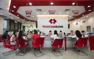 Techcombank sẽ đóng toàn bộ giao dịch tài khoản, thẻ và các dịch vụ với người dùng sau