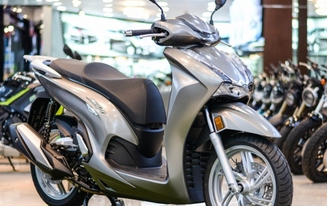 Bảng giá xe máy Honda SH mới nhất tháng 5/2025: Nhiều mẫu giảm tiền triệu