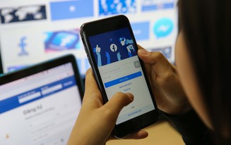Người dùng hoang mang vì Facebook khác lạ, tưởng bị hack tới nơi