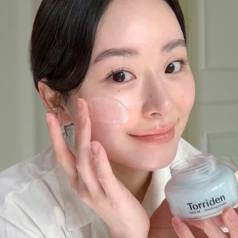 5 kem dưỡng "bơm nước" giúp da căng mọng suốt mùa hanh khô