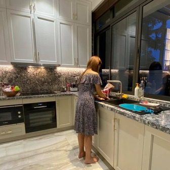 Nữ nghệ sĩ tái hôn với đại gia, được "chiều như trứng mỏng", sống sang chảnh trong biệt thự 200m²