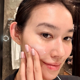 Phụ nữ ngoài 30 tuổi rất cần 5 lọ kem dưỡng đêm ngừa lão hóa sâu từ bên trong