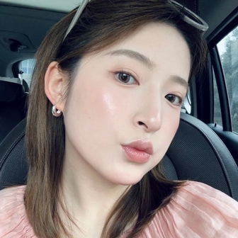 5 lọ serum tăng cường collagen rất cần cho phụ nữ ngoài 30 tuổi