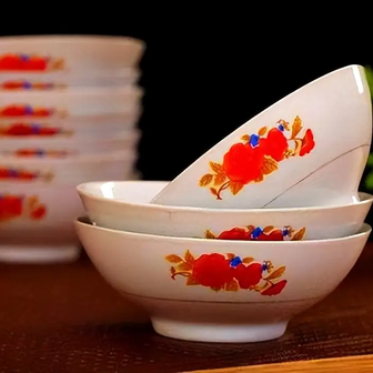 Tết này đừng quên mua thêm bát đĩa mới: Không phải mê tín, đây là "mật mã" hạnh phúc của người xưa truyền lại